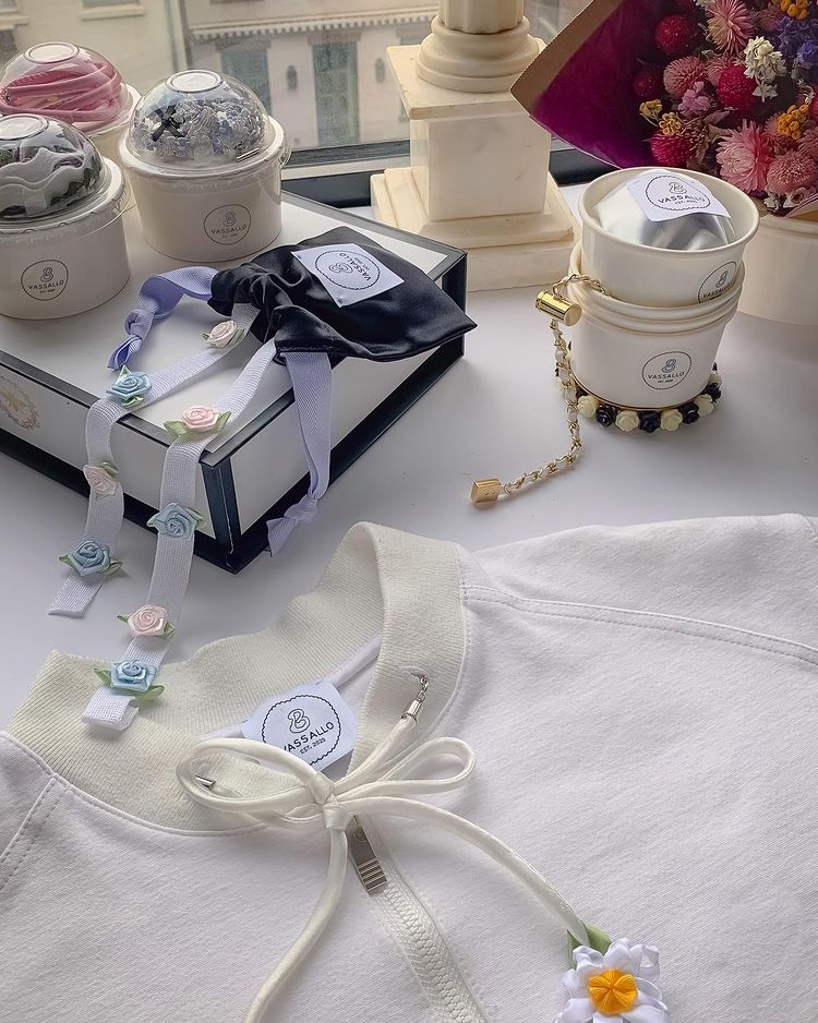 Floral Lace with Pearl and Bow Stringz by BRANDO