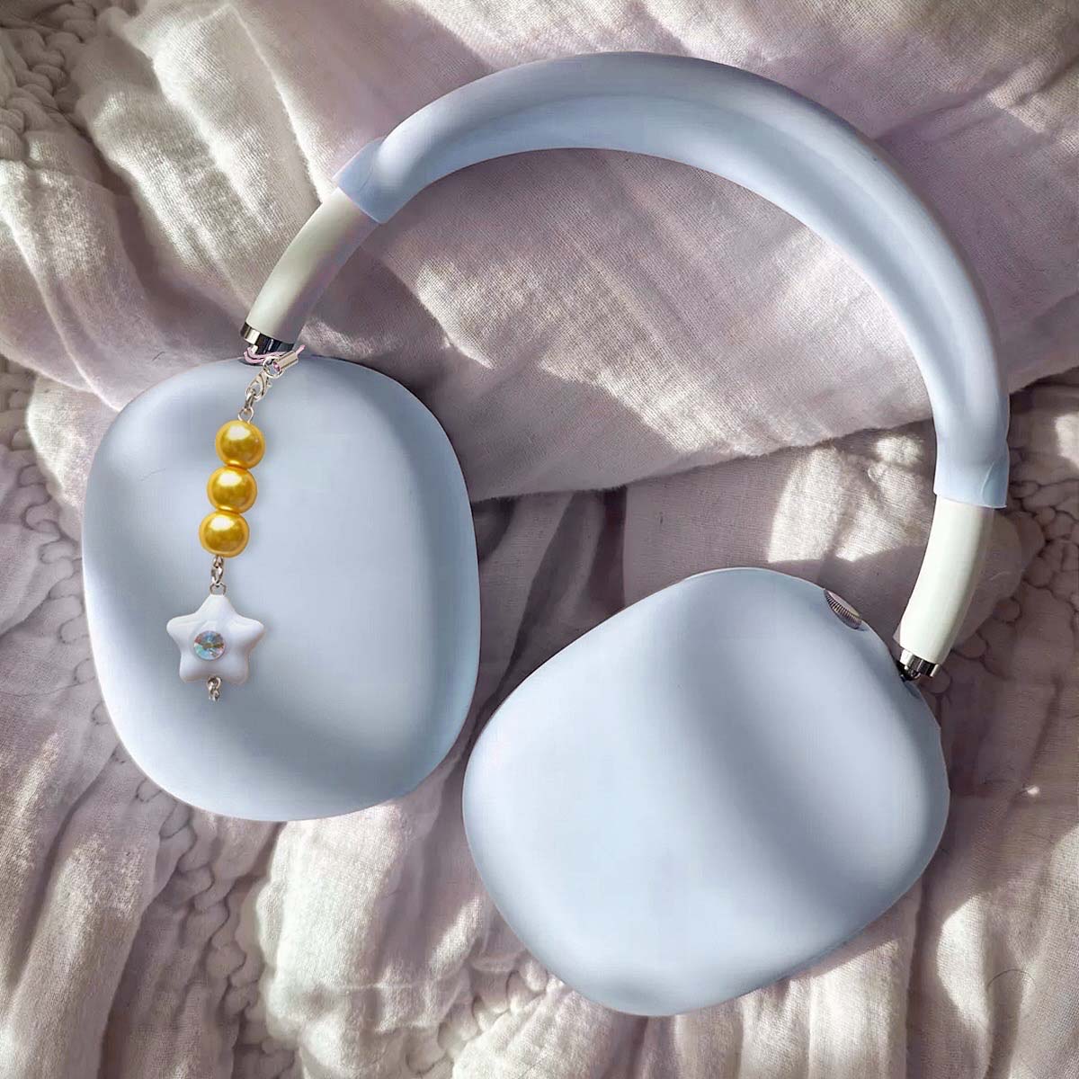 Shooting Star with Music Note Charm by kuebiko! co